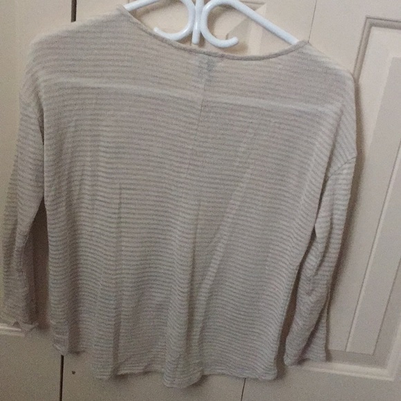 Best worn with light coloured jeans (8-12 yrs) - Picture 3 of 3